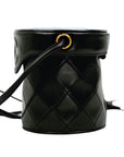 CHANEL 1997-1999 Fringe Bucket Lambskin Shoulder Bag