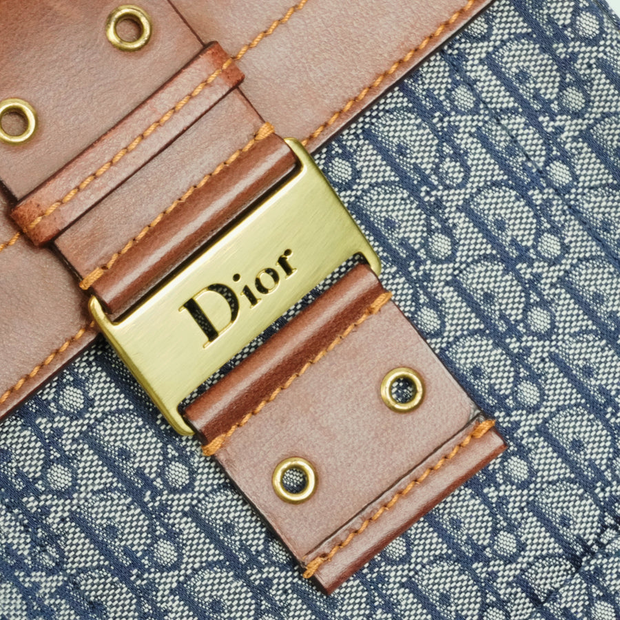 CHRISTIAN DIOR Shoulder Bag