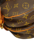 LOUIS VUITTON Monogram Saumur 30 M42256 Shoulder Bag