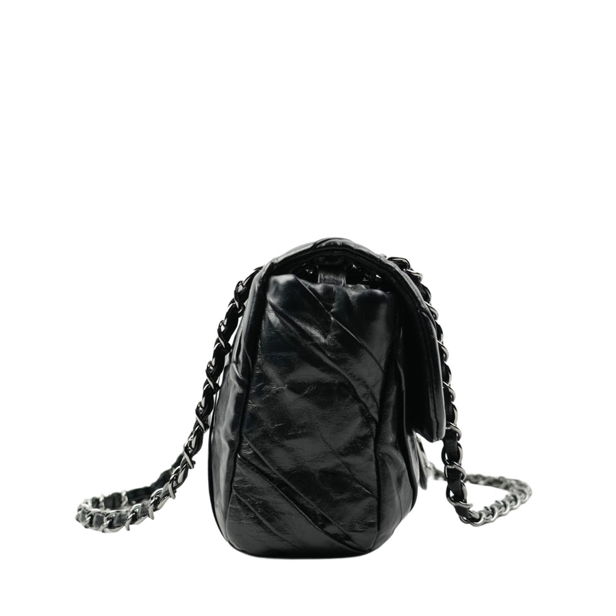 CHANEL 2009-2010 Pleated Shoulder Bag