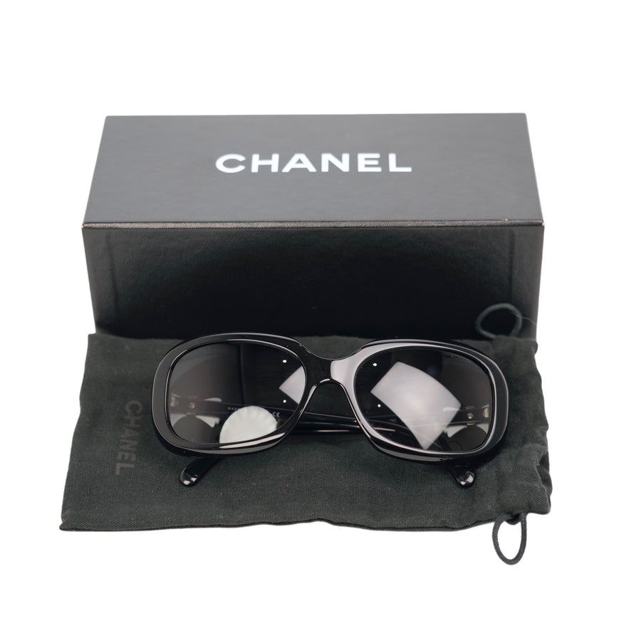 CHANEL Ribbon-adorned Temple Sunglass