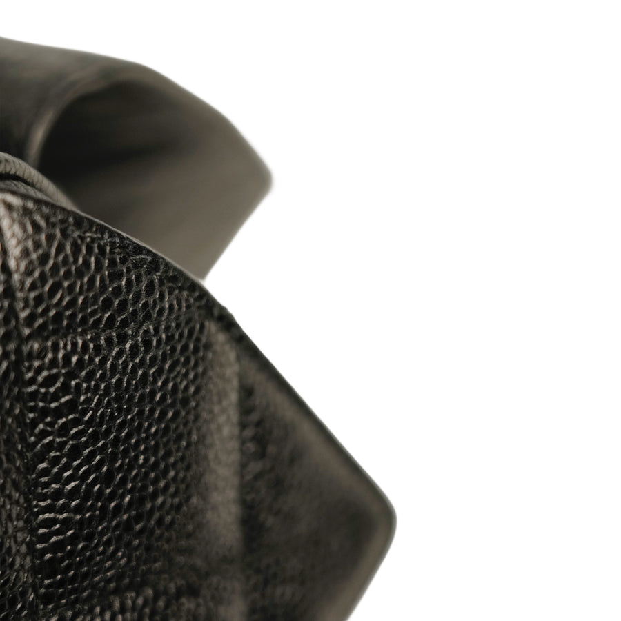 CHANEL 1994–1996 Matelasse Caviar Skin Shoulder Bag