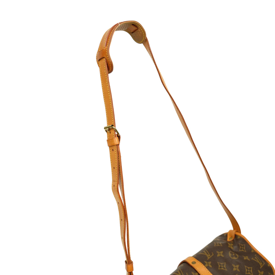 LOUIS VUITTON Monogram Saumur 30 M42256 Shoulder Bag