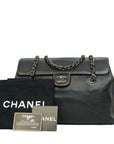 CHANEL 2002–2003 Chain Caviar Leather Shoulder Bag