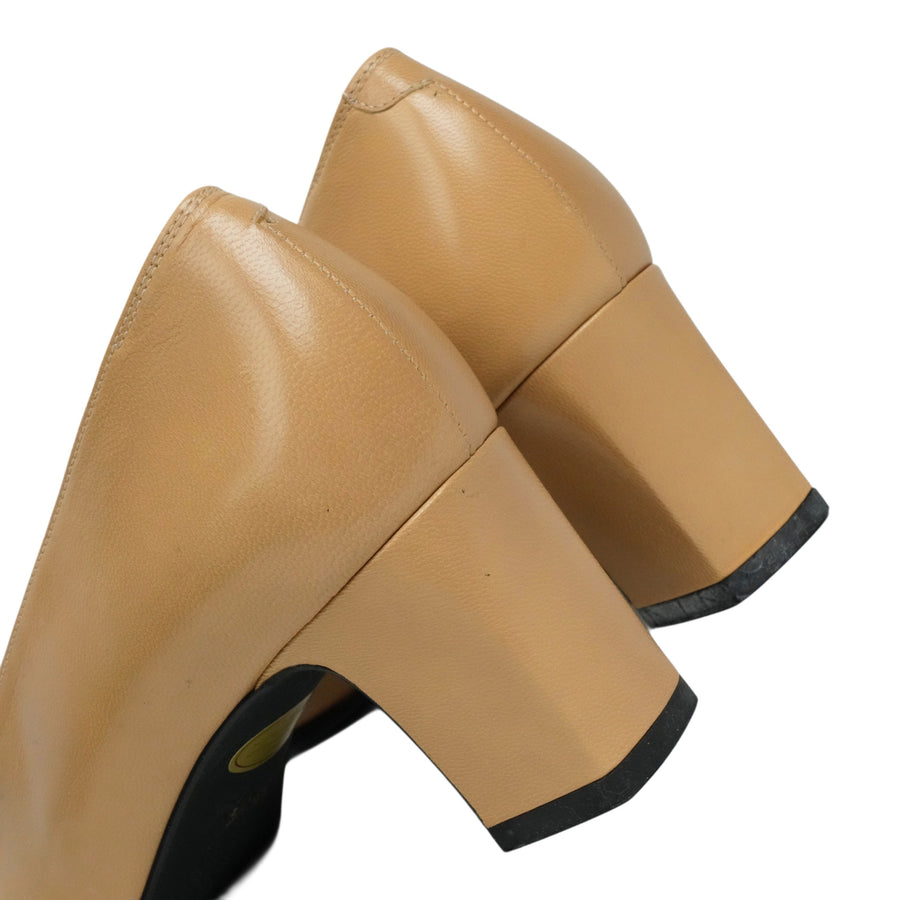 YVES SAINT LAURENT Pumps