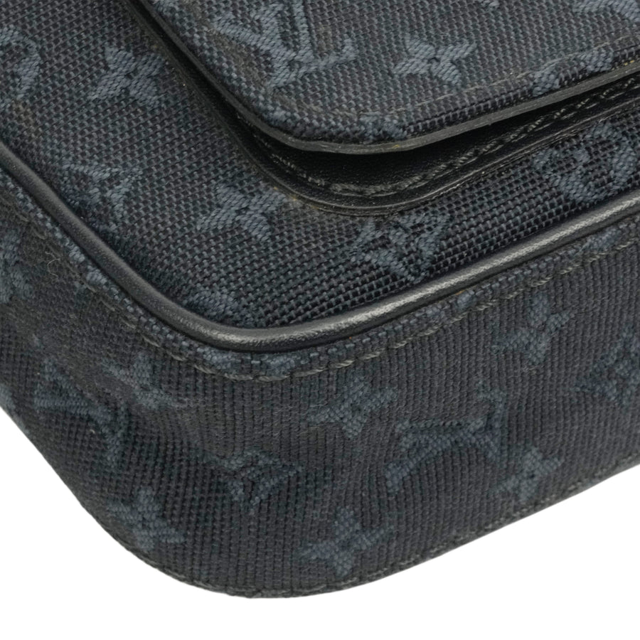 LOUIS VUITTON Monogram Mini Juliette MM Shoulder Bag M92417