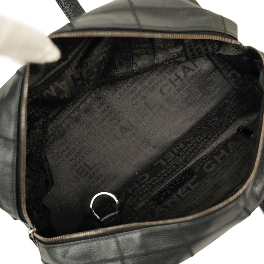 CHANEL 2004–2005 Chocolate Bar Stitch Shoulder Bag