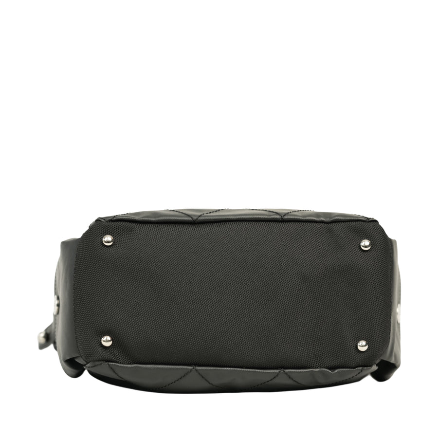 CHANEL 2006–2008 Matelassé Paris-Biarritz Handbag / Shoulder Bag