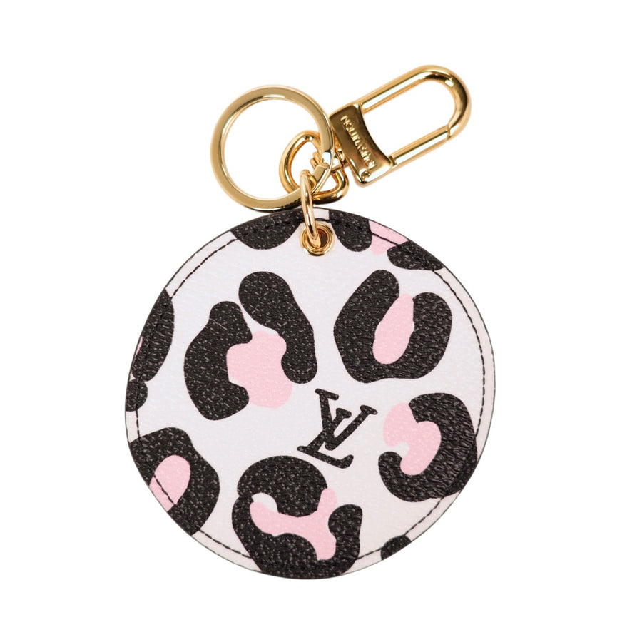 LOUIS VUITTON  Keychain MP3070