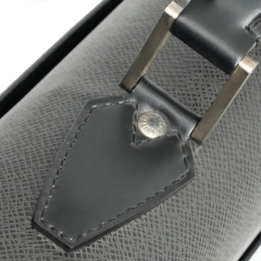 LOUIS VUITTON Taiga Moscova Business Bag M30032
