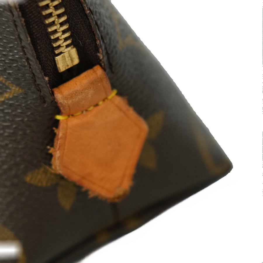 LOUIS VUITTON Monogram Pochette Cosmetique Pouch M47515