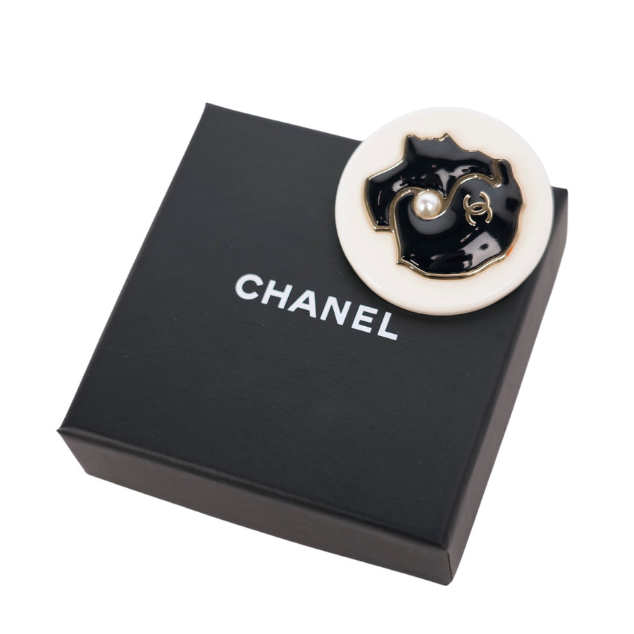 CHANEL Mademoiselle Brooch