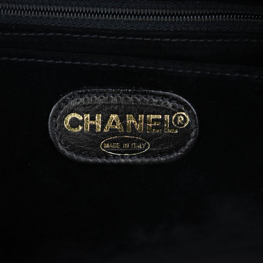 CHANEL 1996–1997 Caviar Leather Vanity Handbag / Shoulder Bag 2-Way