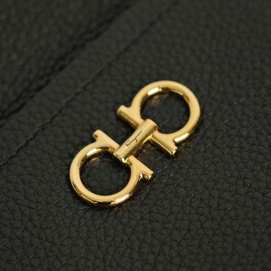 SALVATORE FERRAGAMO Shoulder Bag
