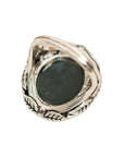 Vintage-Style Stone Leaf Motif Ring