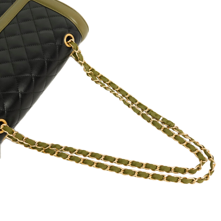CHANEL Matelassé Chain Bicolor Shoulder Bag