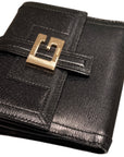 GUCCI Leather Logo W-Hook Compact Wallet