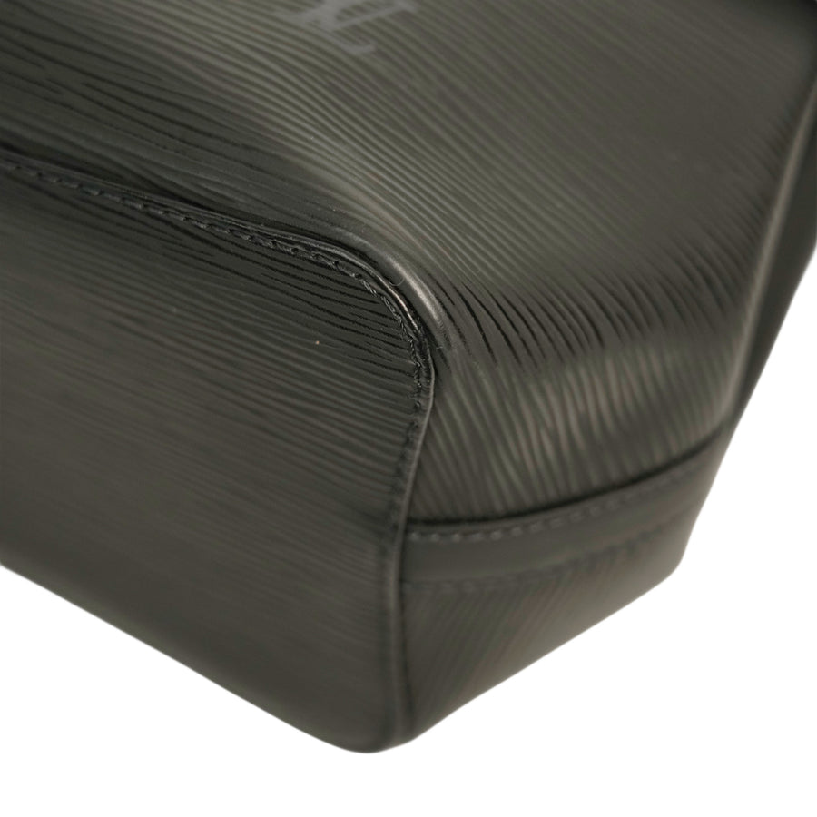 LOUIS VUITTON Epi Mandara MM Shoulder Bag M58892