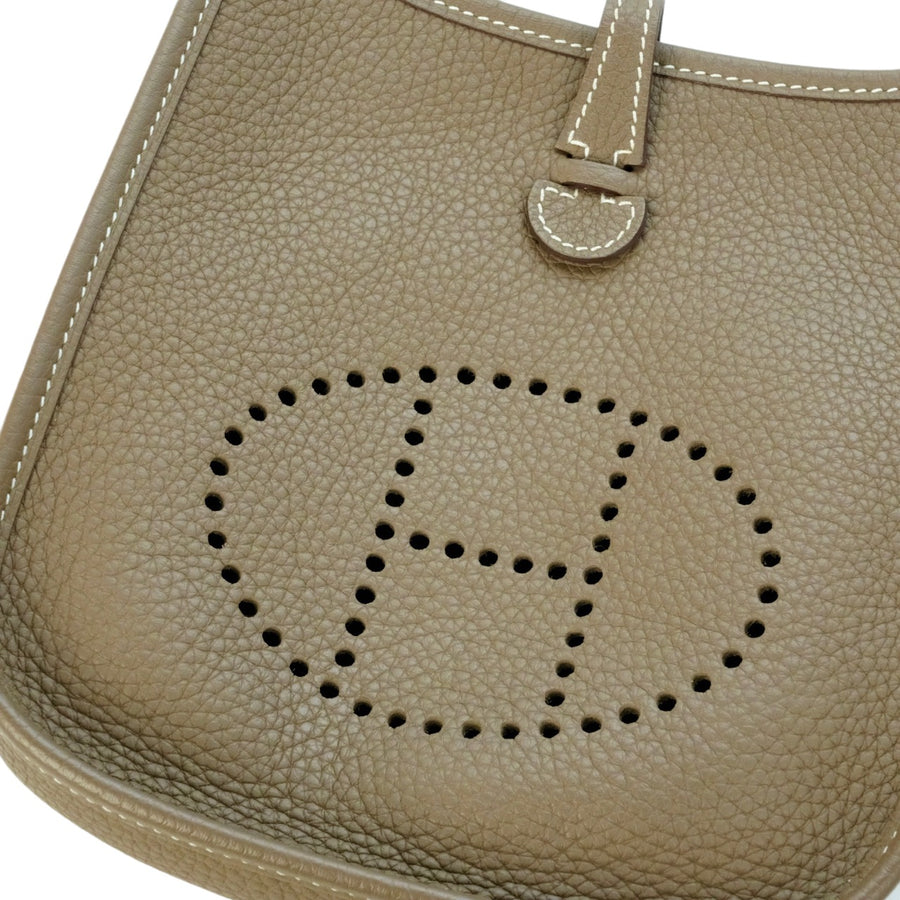 HERMES Evelyne 16 Shoulder Bag