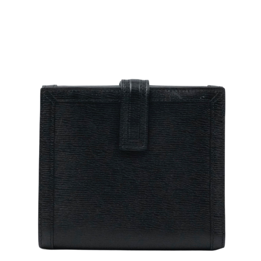 GUCCI Leather Logo W-Hook Compact Wallet