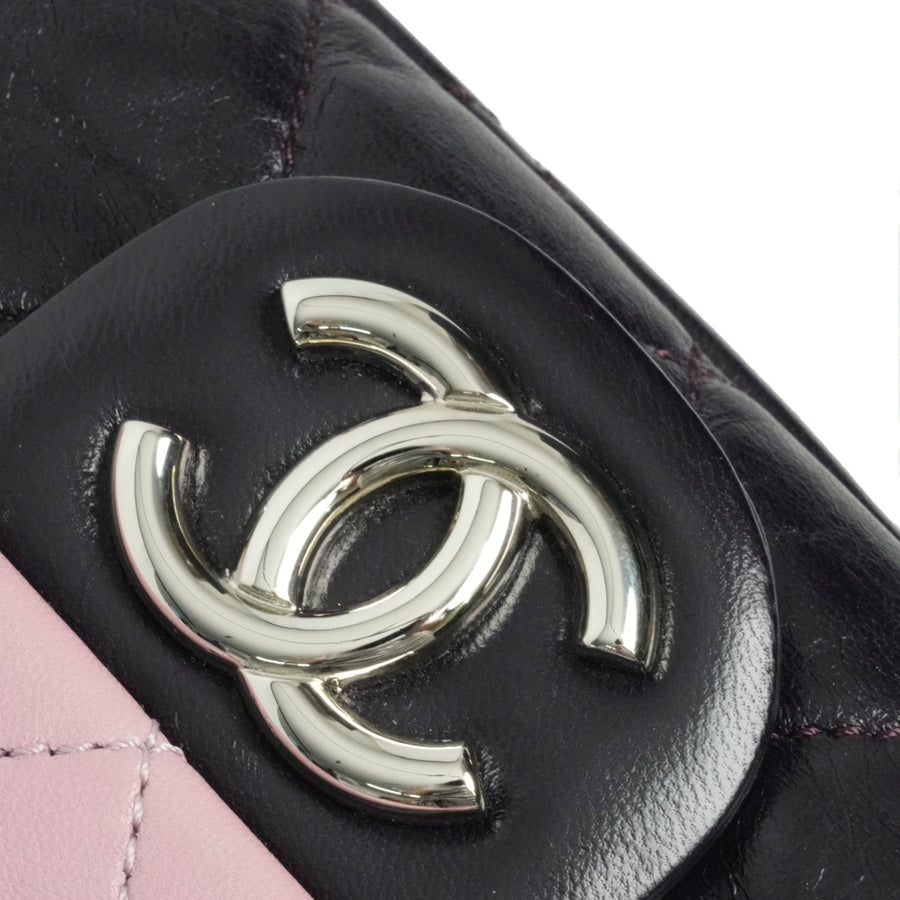 CHANEL 2008–2009 Matelassé Bicolor Chain Shoulder Bag