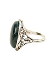 Vintage-Style Stone Leaf Motif Ring