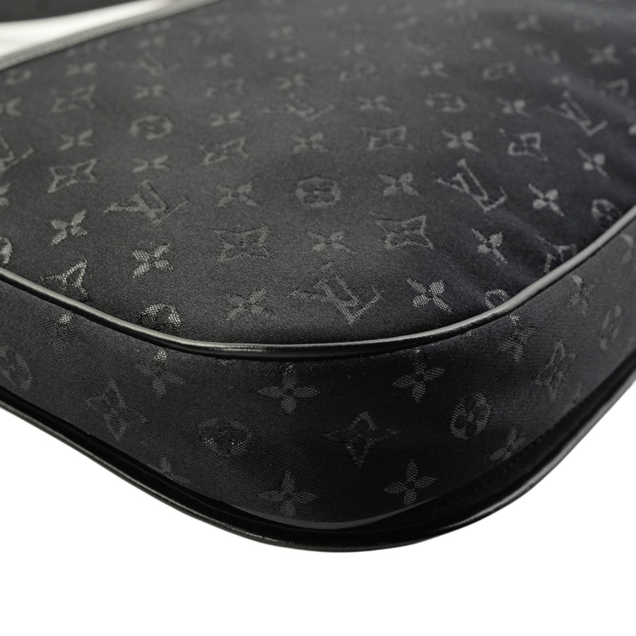 LOUIS VUITTON Monogram Comte De Femusette Satin Noir Shoulder Bag M92273