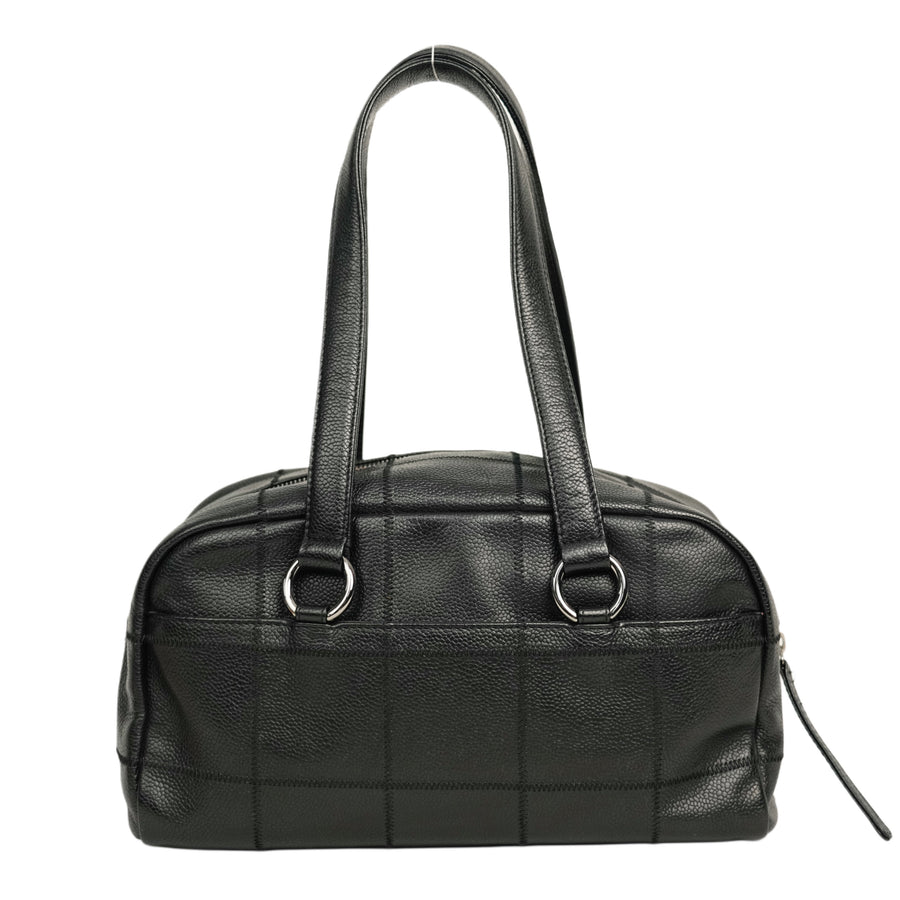 CHANEL 2004–2005 Chocolate Bar Stitch Shoulder Bag