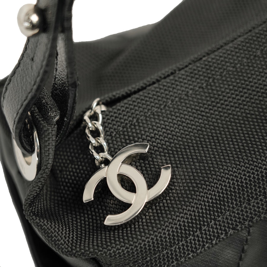 CHANEL 2006–2008 Matelassé Paris-Biarritz Handbag / Shoulder Bag