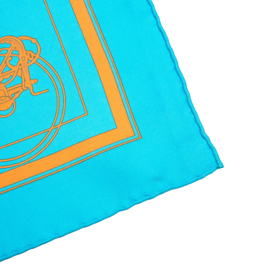HERMES Carre 45 Scarf