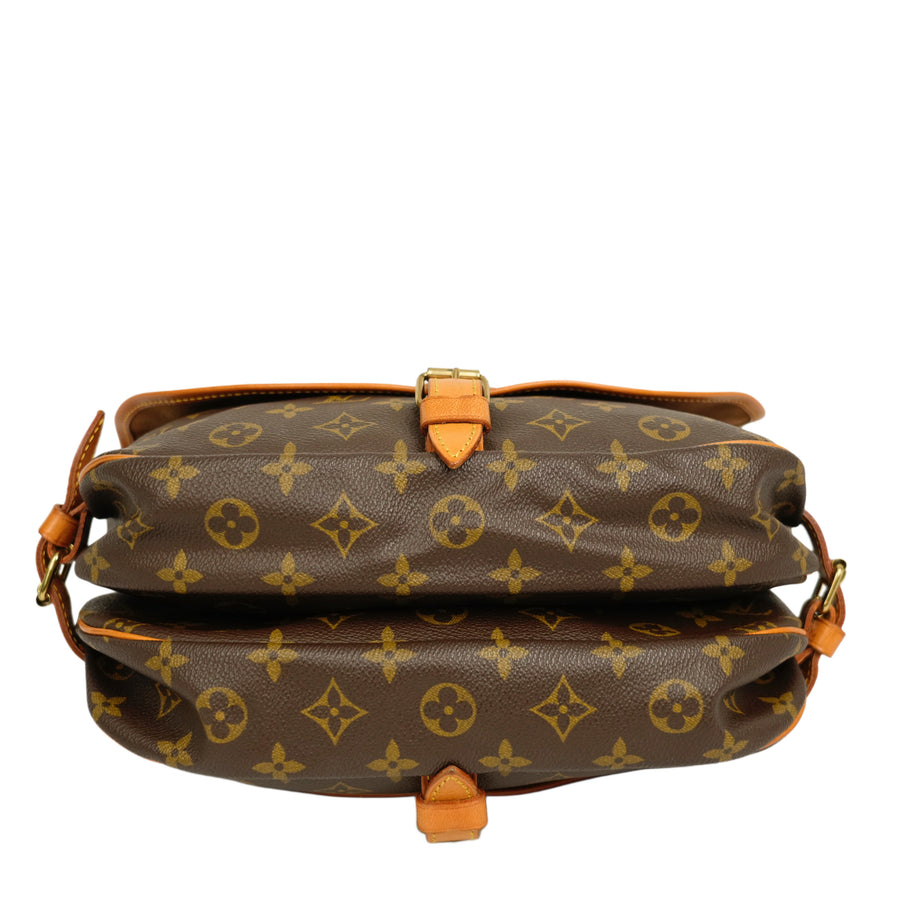 LOUIS VUITTON Monogram Saumur 30 M42256 Shoulder Bag