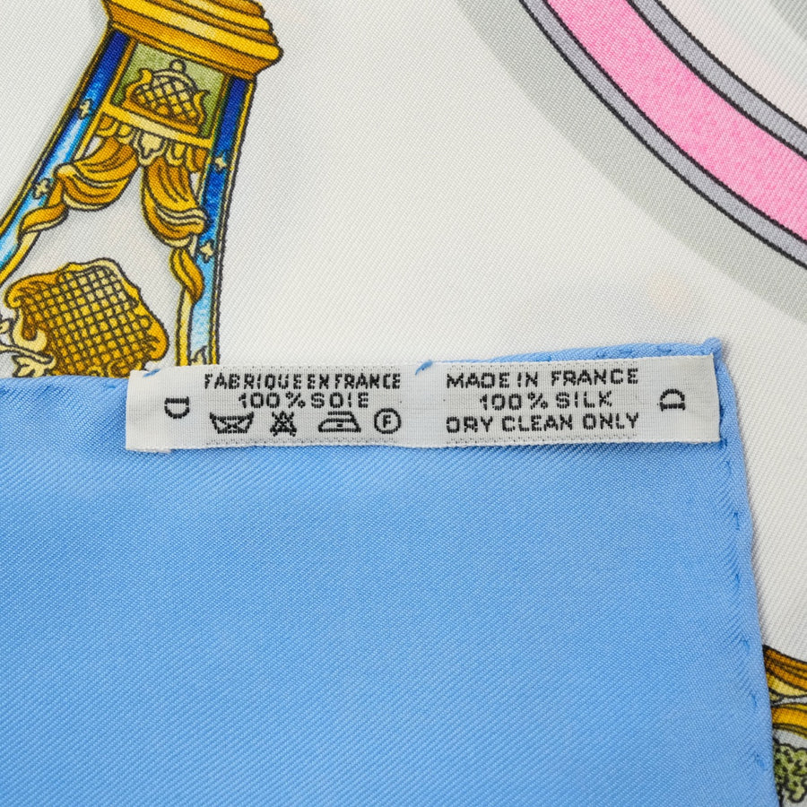 HERMES Silk Scarf Carre 90