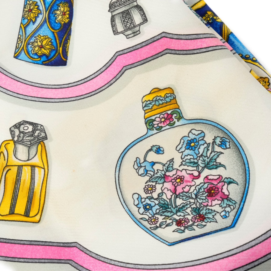 HERMES Silk Scarf Carre 90