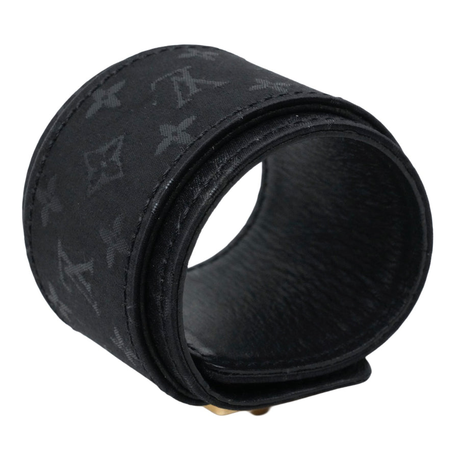 LOUIS VUITTON Monogram Bracelet M92118