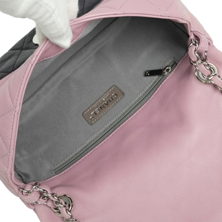 CHANEL 2008–2009 Matelassé Bicolor Chain Shoulder Bag