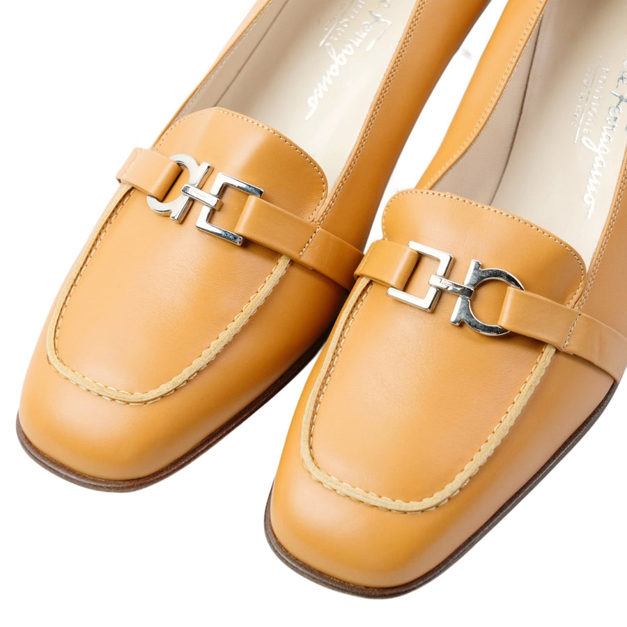 SALVATORE FERRAGAMO Pumps Shoes
