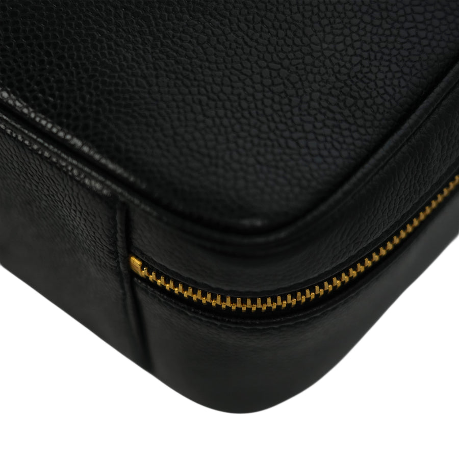 CHANEL 1996–1997 Caviar Leather Vanity Handbag / Shoulder Bag 2-Way