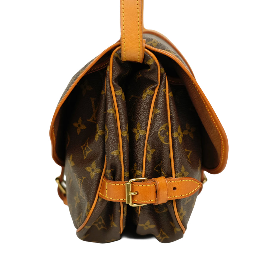 LOUIS VUITTON Monogram Saumur 30 M42256 Shoulder Bag
