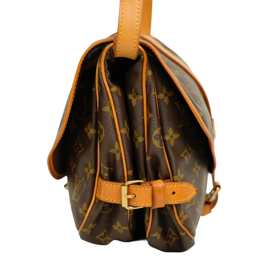LOUIS VUITTON Monogram Saumur 30 M42256 Shoulder Bag