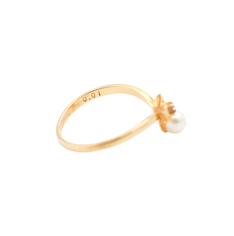 TASAKI Ribbon Pearl with Diamond Side Stones Ring