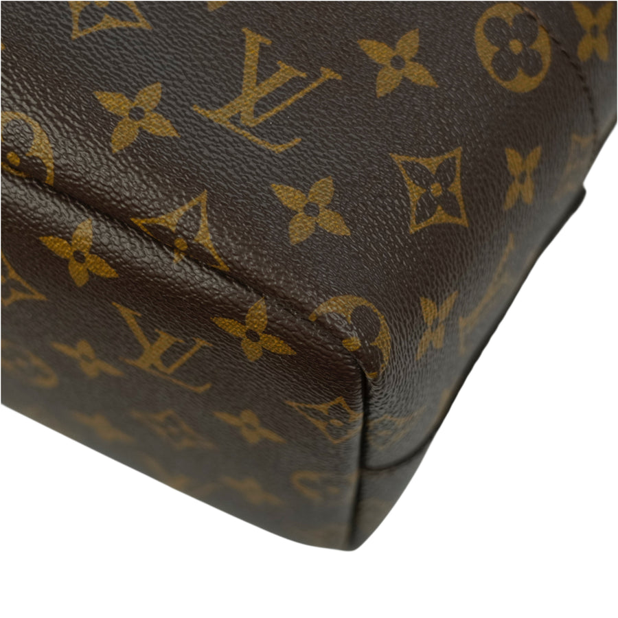 LOUIS VUITTON Monogram With Holes Tote Bag/Handbag M40279