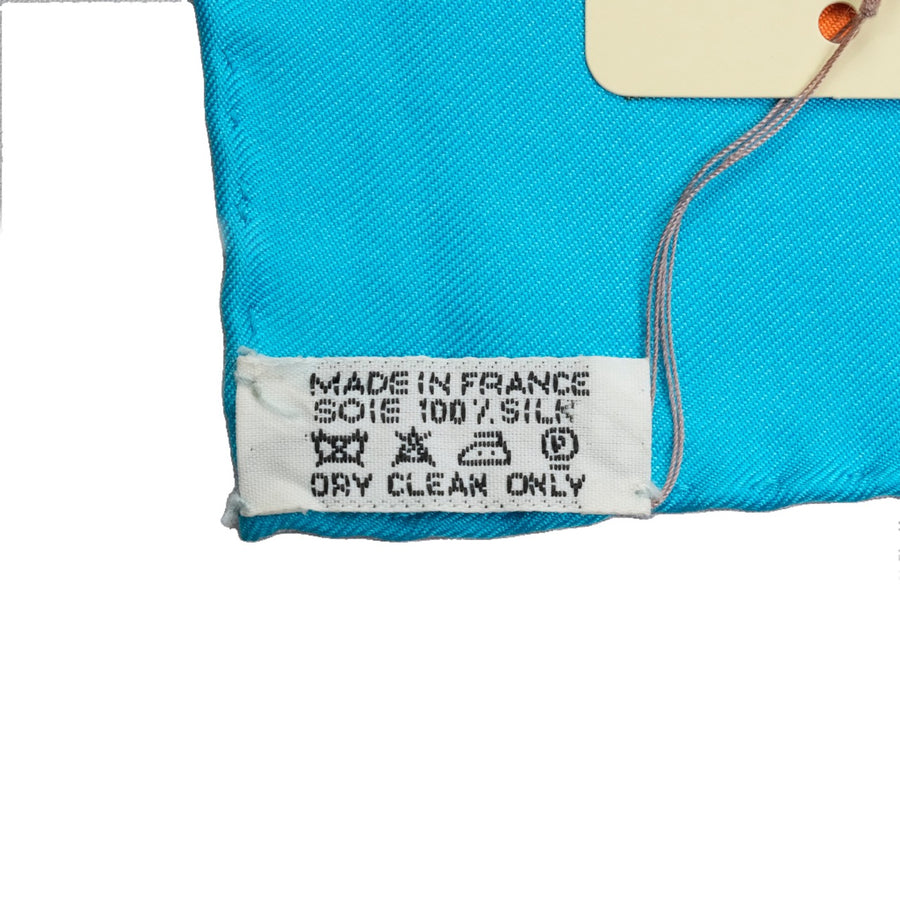 HERMES Carre 45 Scarf