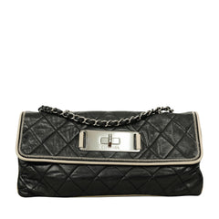 CHANEL 2008–2009 2.55 Chain Matelassé Bicolor Shoulder Bag