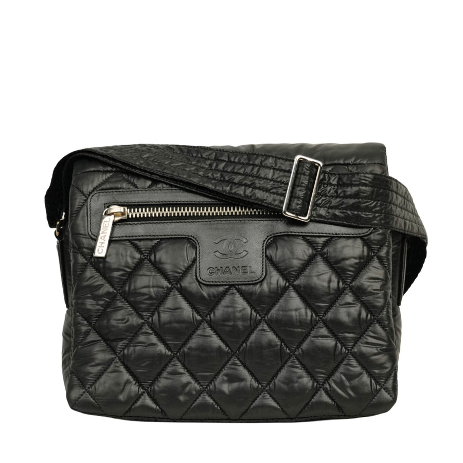 CHANEL 2009–2010 Matelassé Coco Cocoon Shoulder Bag