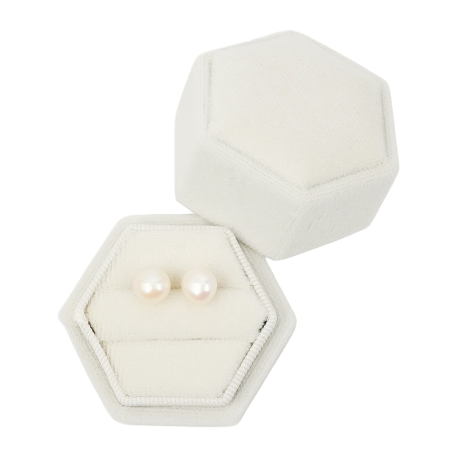 Pearl 1.1g 18K Earring