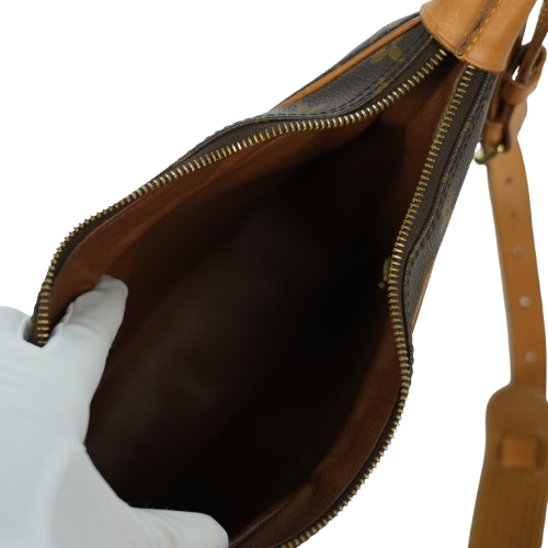 LOUIS VUITTON Monogram Boulogne30 Shoulder Bag M51265
