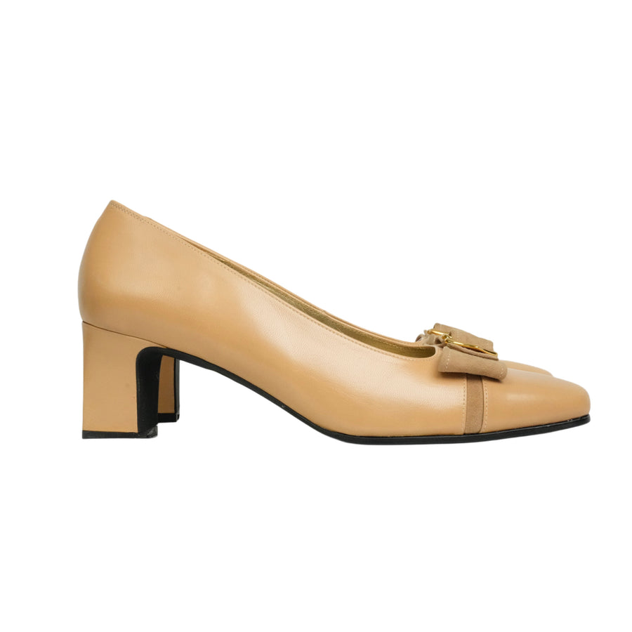 YVES SAINT LAURENT Pumps