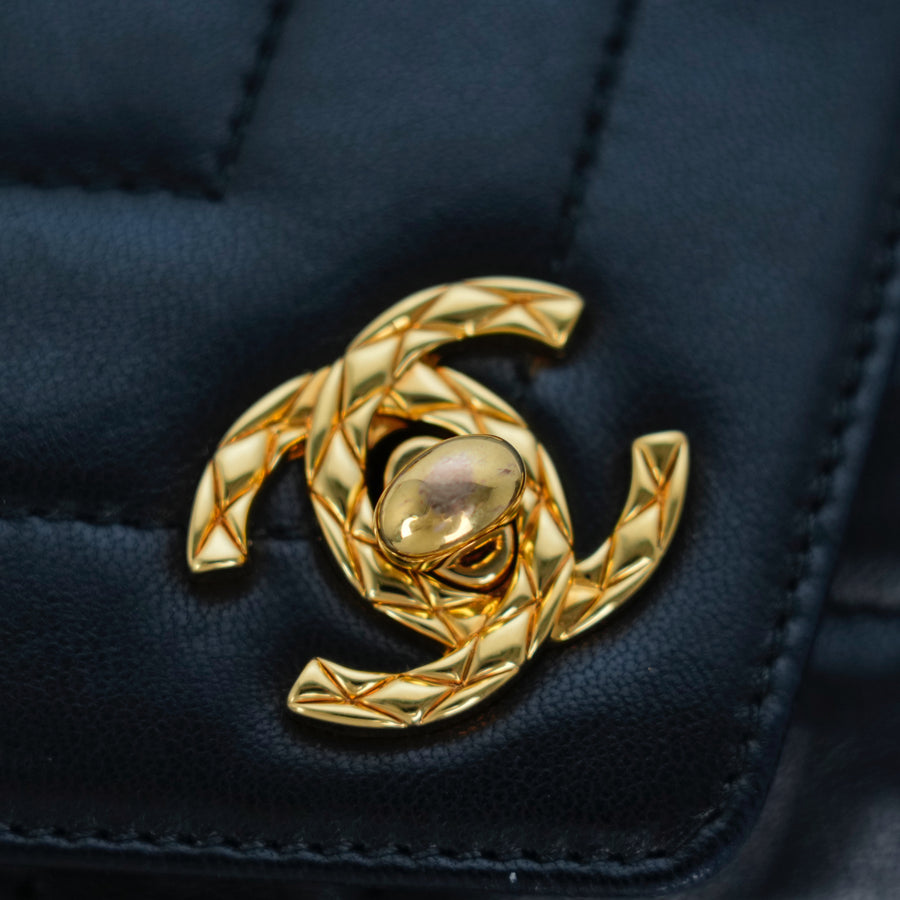 CHANEL 1991-1994 Coco Mark V-Stick Chain Lambskin Shoulder Bag