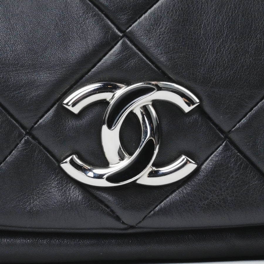 CHANEL 2006-2008 Coco Mark Matelassé Lambskin Shoulder Bag