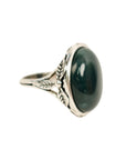 Vintage-Style Stone Leaf Motif Ring